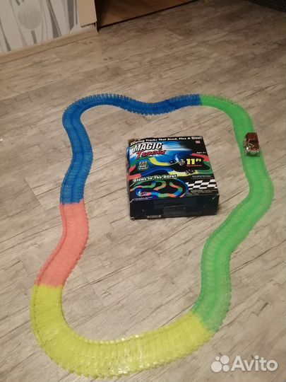 Гоночная трасса игрушки