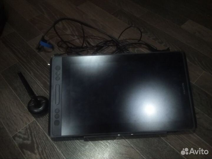 Графический планшет с экраном Huion Kamvas Pro 13