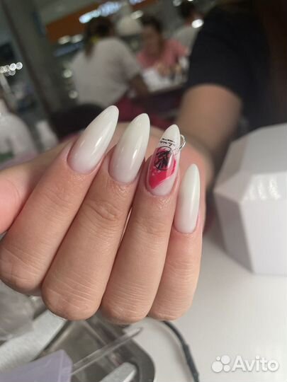 Маникюр, педикюр