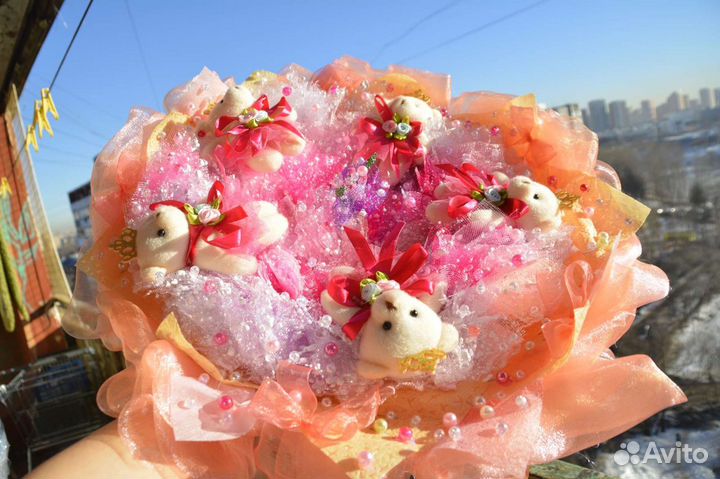 Букеты из конфет и игрушек