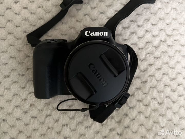 Компактный фотоаппарат canon