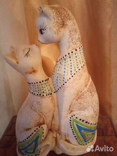 Статуэтка кошки