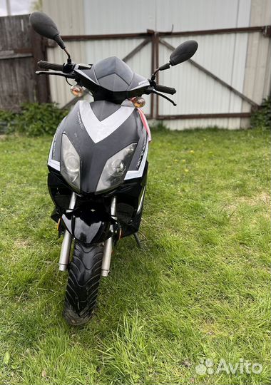 Скутер Stels Vortex 50