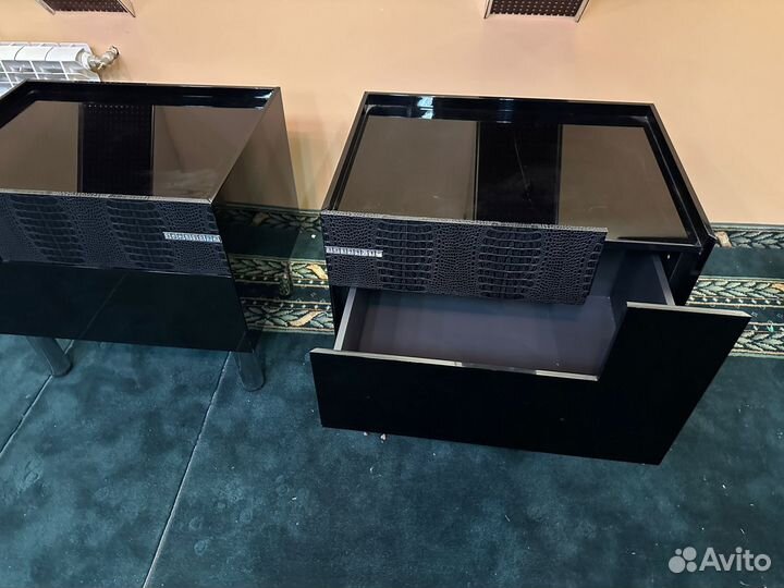 Тумба прикроватьная италия