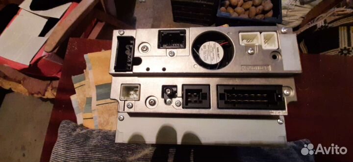 Магнитола (команд) mercedes-benz E 211