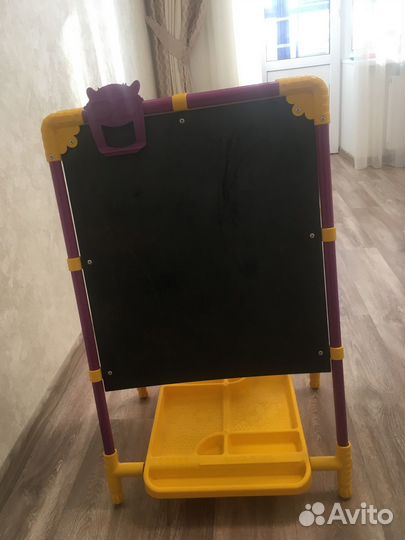 Мольберт двухсторонний с магнитными буквами