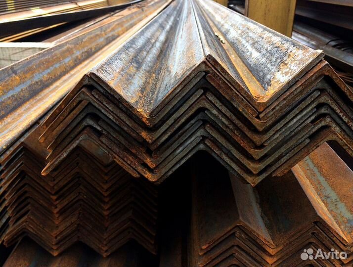 Уголок стальной