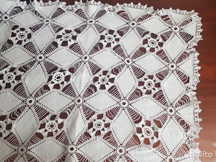 Вязаная салфетка крючком