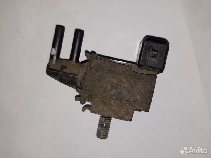 Вакуумный клапан K5T48277