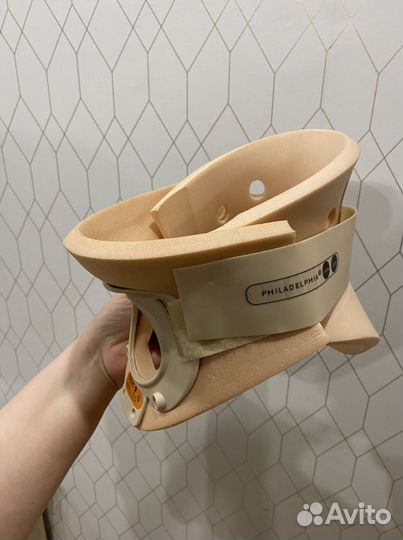 Воротник шанца взрослый (филадельфия) с отверстием