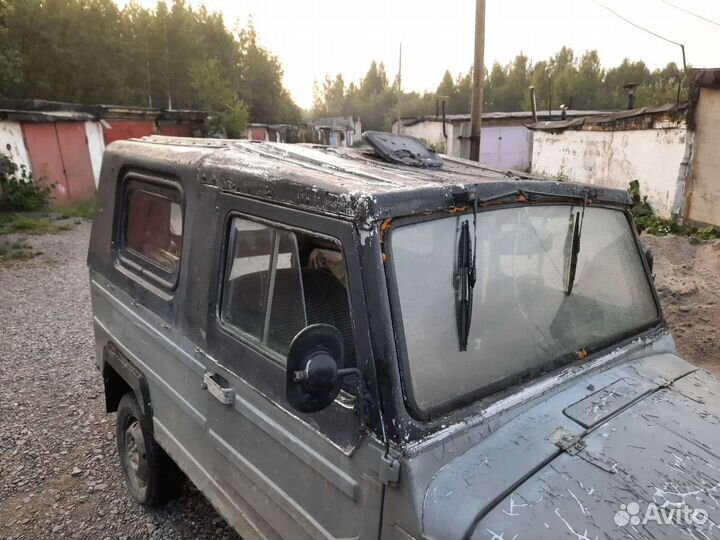 Крыша пластиковая на луаз с люком