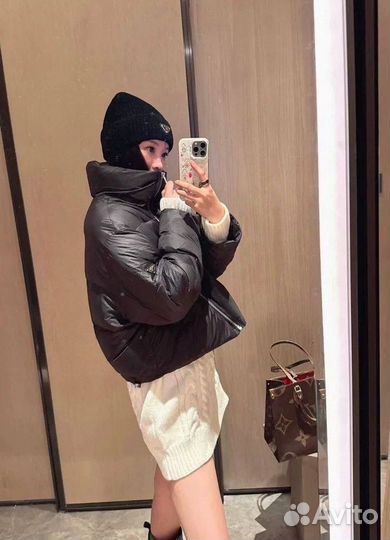 Пуховик женский Prada