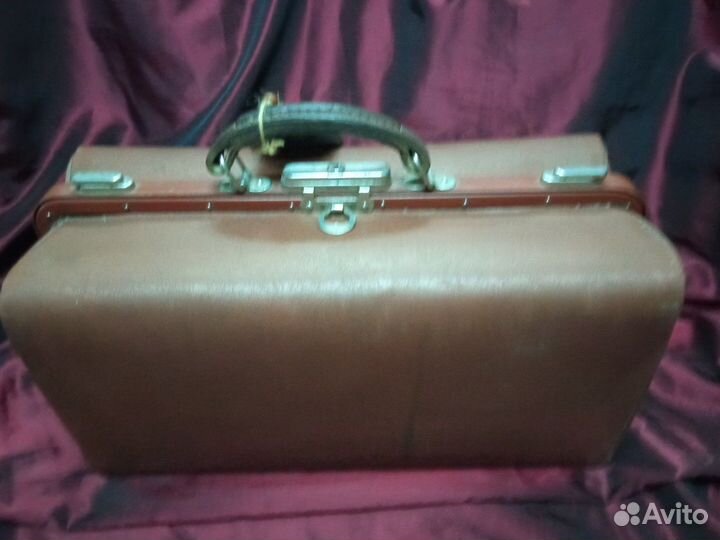 Саквояжи/Сумки/Рюкзаки