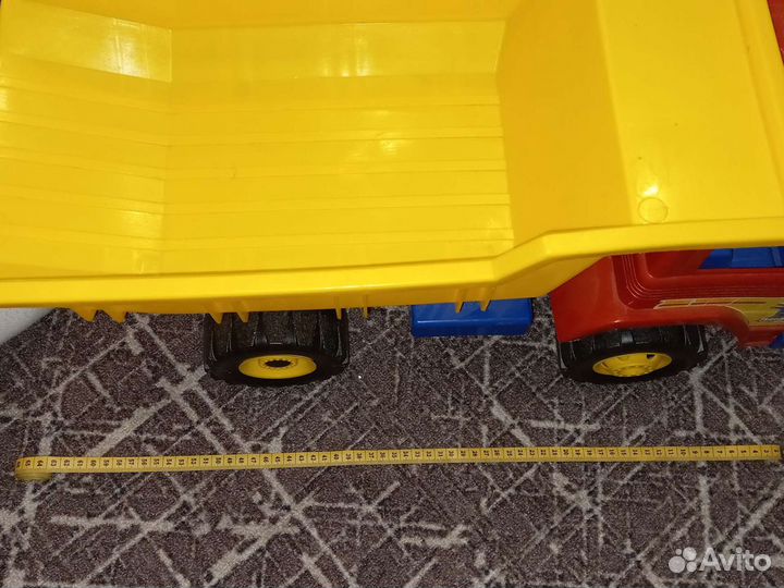 Игрушка грузовик