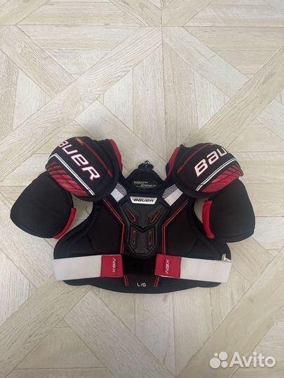 Нагрудник хоккейный bauer