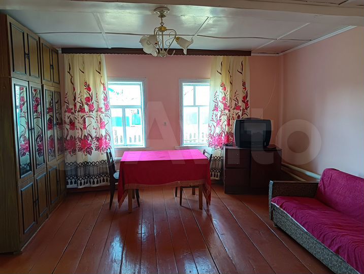 Дом 58 м² на участке 25 сот.