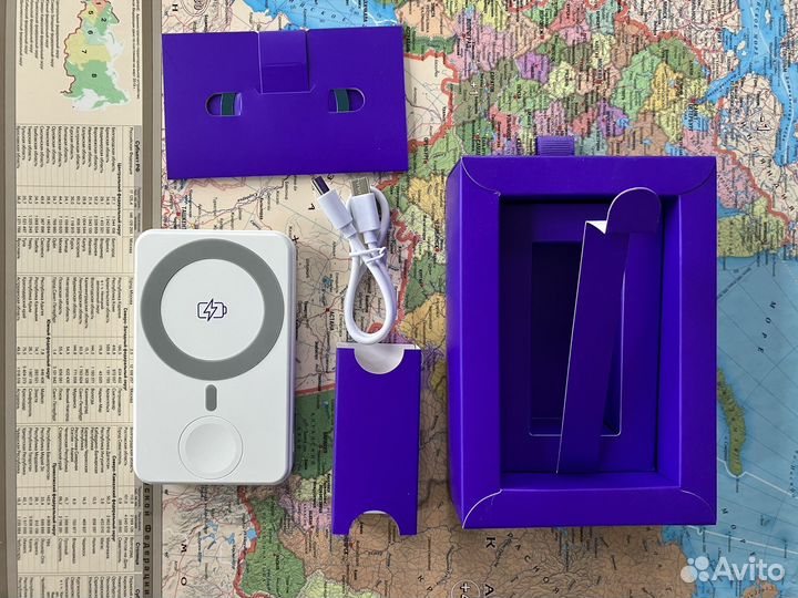 Пауэрбанк с беспроводной зарядкой 5000 mAh