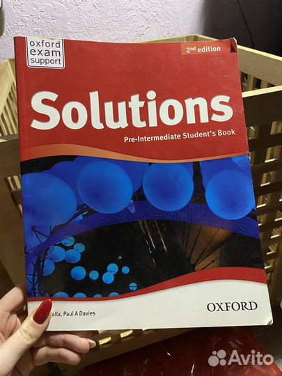 Учебник по английскому solutions 2nd edition