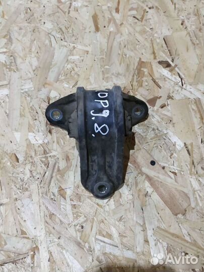 Подушка двигателя Honda Accord 8