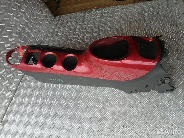 Консоль подлокотник Nissan Juke YF15 1.6 HR16DE