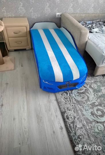 Детская кровать машина с матрасом