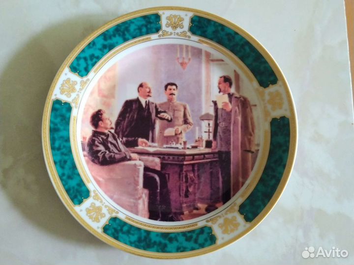 Тарелка настенная