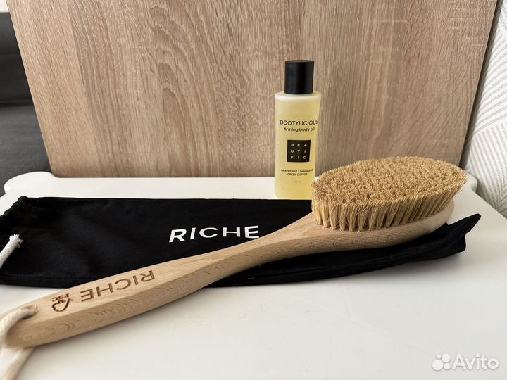 Щетка Riche