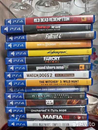 Игры ps4 (на фото не все)