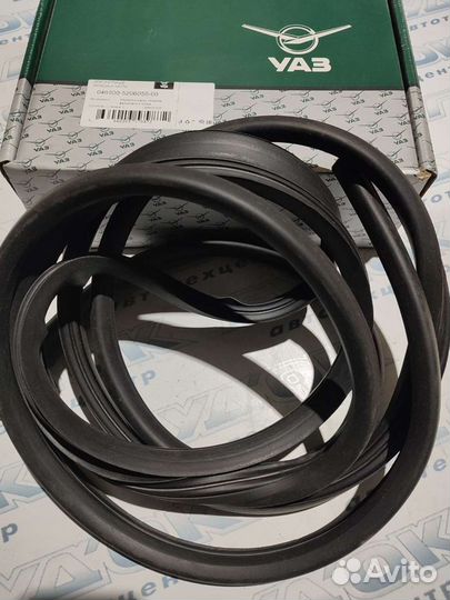 Уплотнитель лобового стекла УАЗ