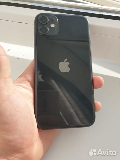 iPhone 11, 64 ГБ