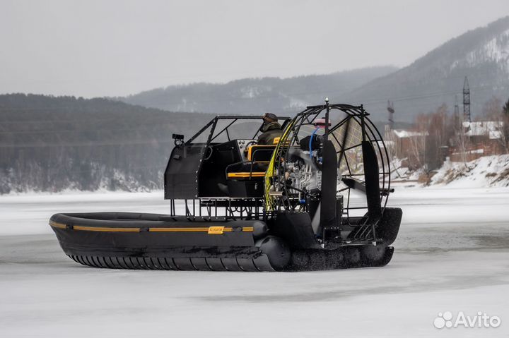 Аэролодка cargo 680 6,8 м с защитой винтов