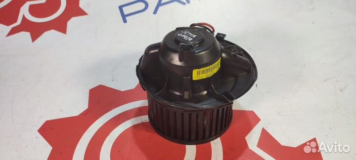 Моторчик печки отопителя Volkswagen Jetta 5