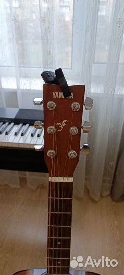 Акустическая гитара