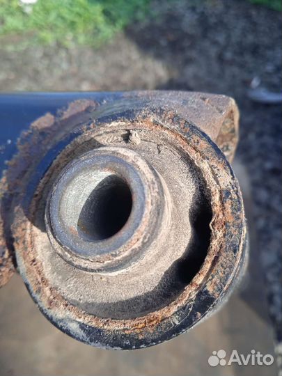 Рычаг задний нижний Peugeot 607