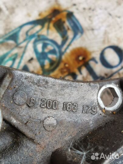 Крышка коленвала задняя Renault Duster I (2010—201