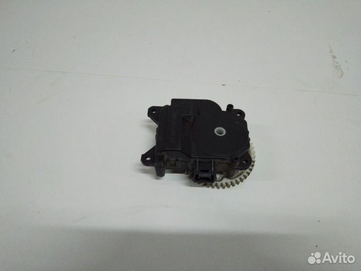 Моторчик заслонки отопителя Lifan X50 W215 LF479Q2