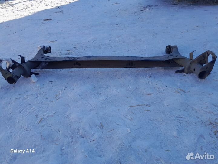 Балка задняя