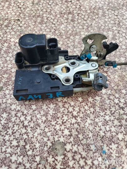 Замок двери Chevrolet Lacetti