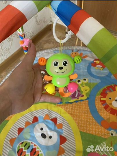 Развивающий коврик новый