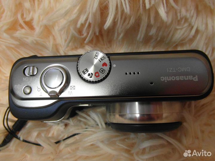 Panasonic Lumix DMC-TZ1