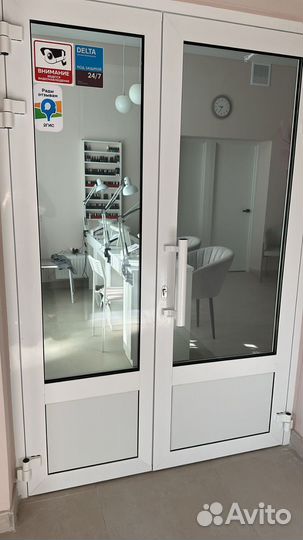 Входная группа алюминиевая дверь пластиковая