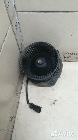 Моторчик отопителя LADA Kalina