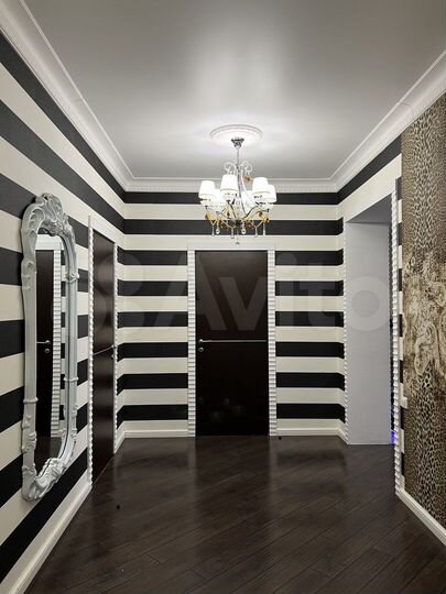 4-к. квартира, 122,8 м², 3/7 эт.