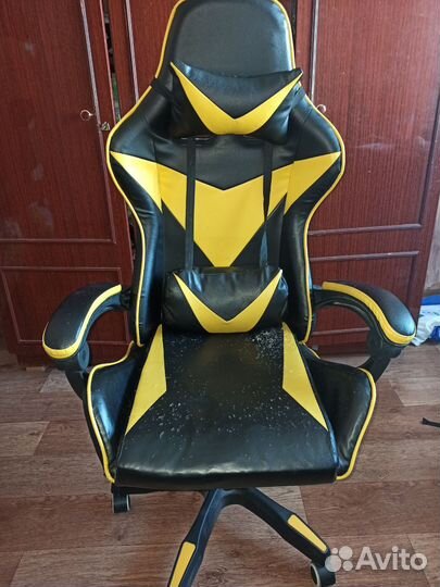 Компьютерное кресло игровое