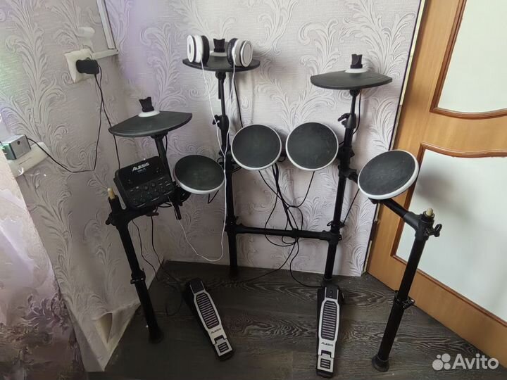 Электронные ударные