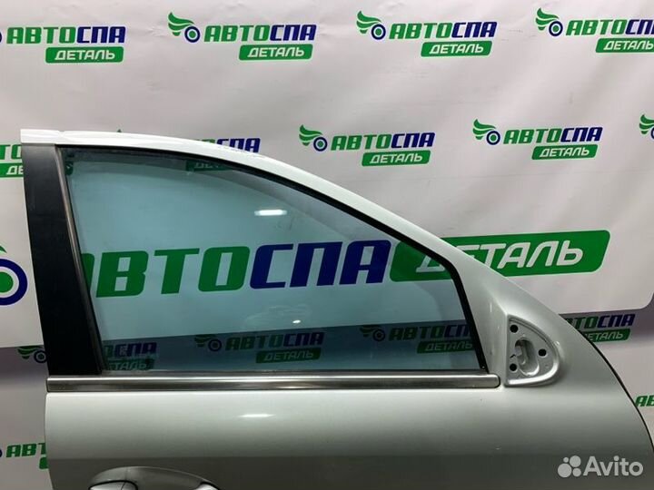 Дверь в сборе передняя правая Mercedes Benz