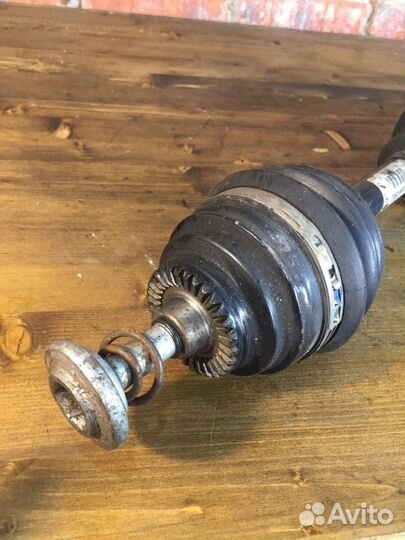 Привод передний правый Bmw X1 E84 N20B20 2012