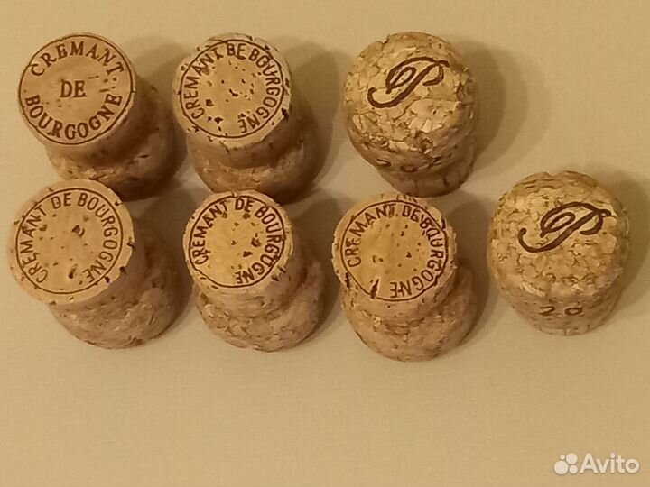 Пробки от шампанского (игристых вин)
