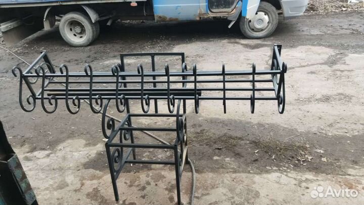 Цветочница,французский балкон, кашпо