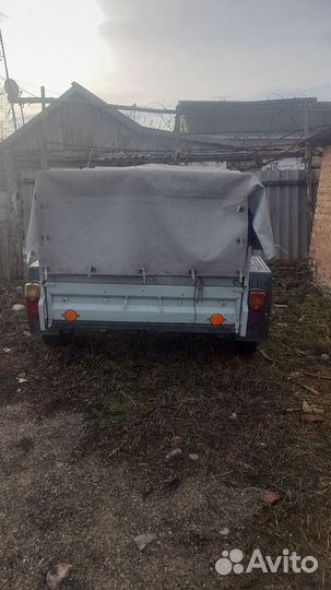 Прицеп на легковой автомобиль